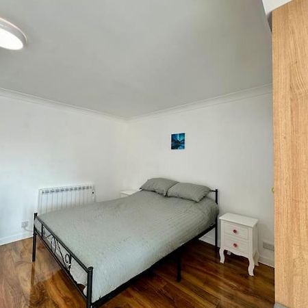 Flat On High Street Apartment Saltdean Bagian luar foto