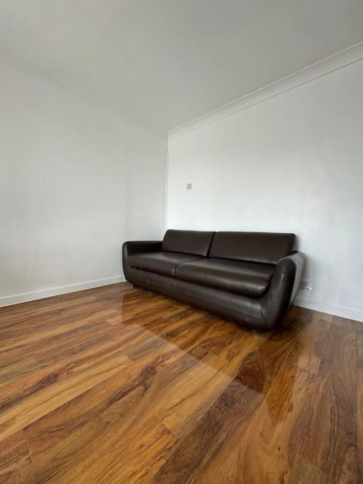 Flat On High Street Apartment Saltdean Bagian luar foto