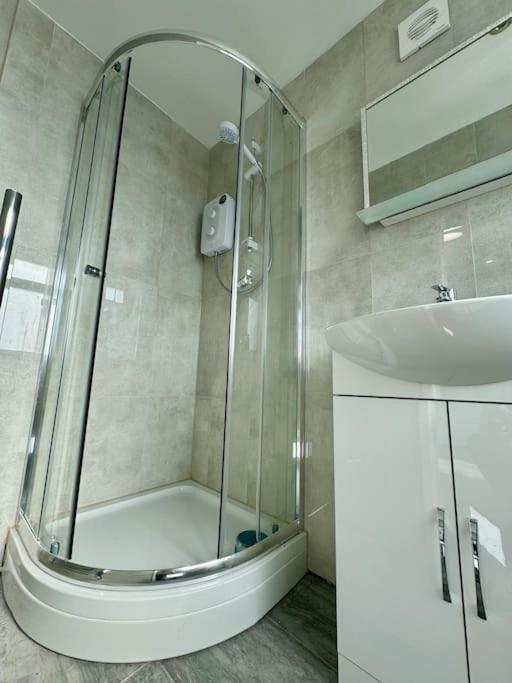 Flat On High Street Apartment Saltdean Bagian luar foto